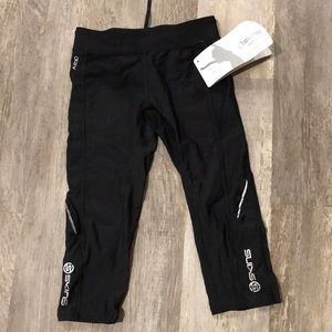 SKINS A200 Compression Quarter Tights